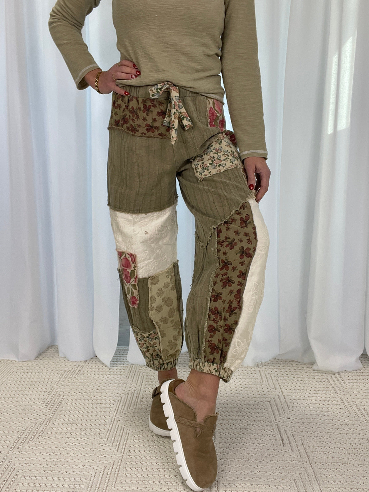 POL There With You Patch Detail Pants In Herb