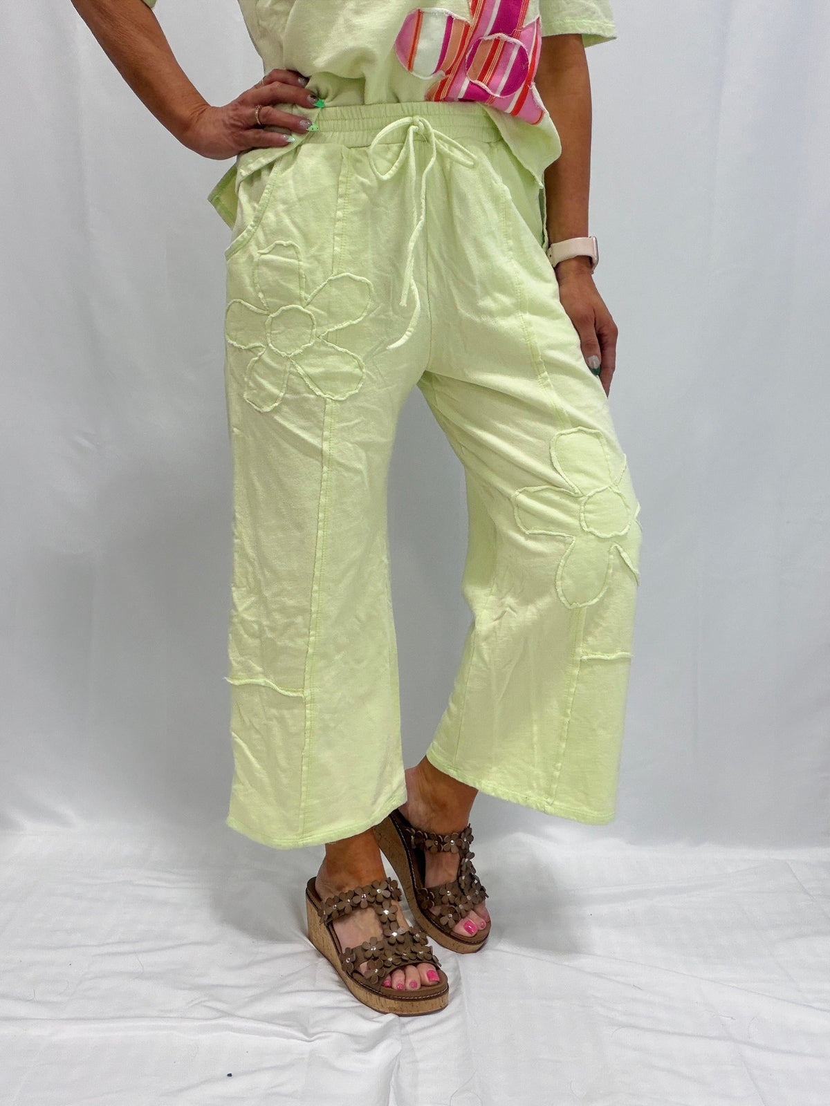 Solid Double Flower Patched Washed Pants In 2 Colors