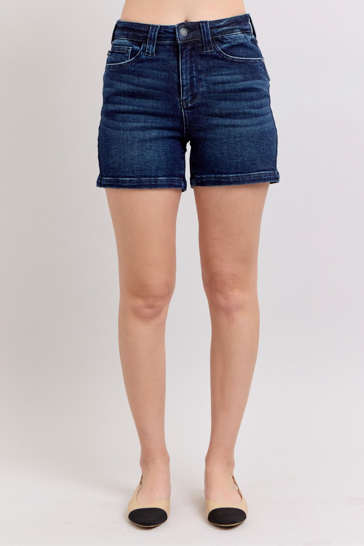 Judy Blue Daisy High Waist Back Flap Pocket Shorts 304 In Medium *Final Sale*
