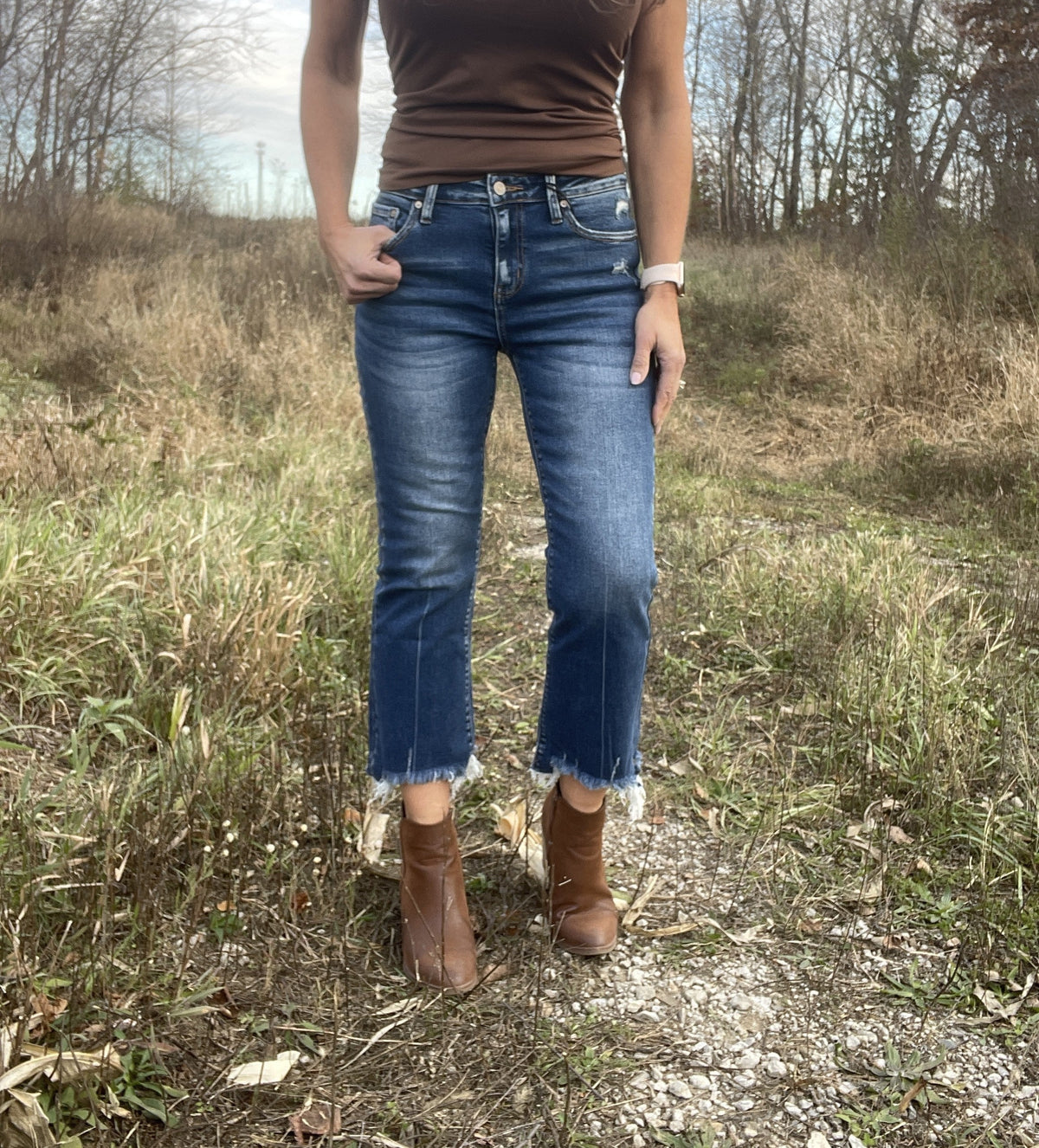Straight Leg Zelda Straight Leg Raw Hem Jeans *Final Sale*