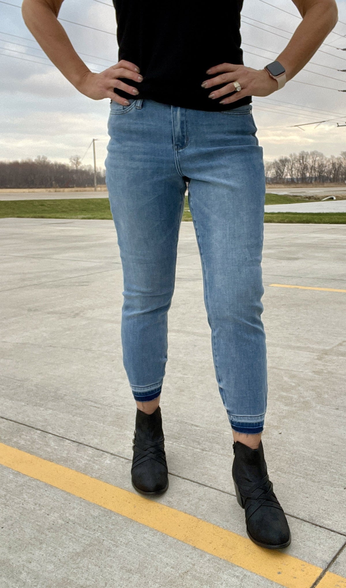 Judy Blue Diana Undone Hem Boyfriend Jean 208 *Final Sale*
