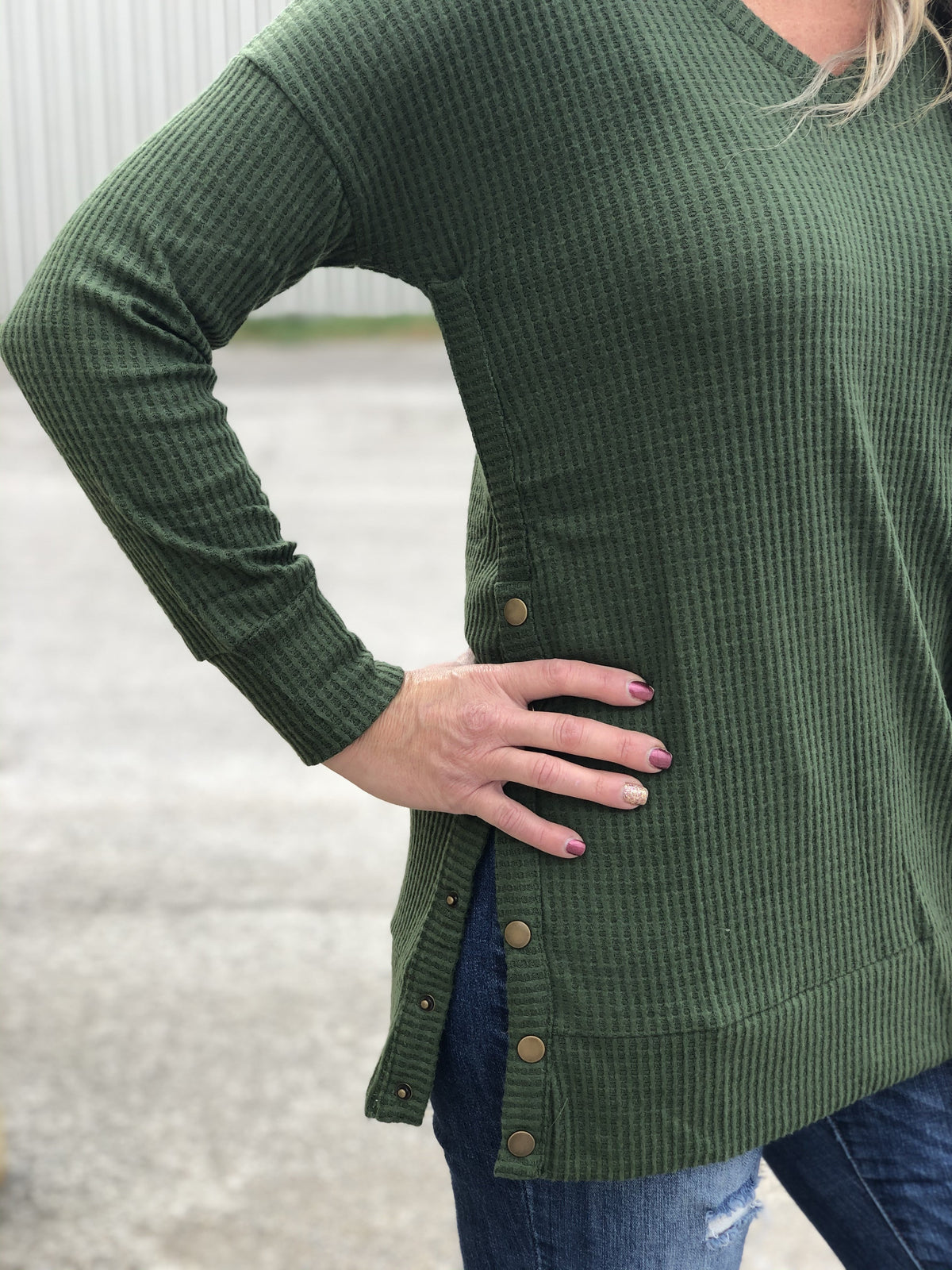 Snappy Side Top in 2 Colors *Final Sale*