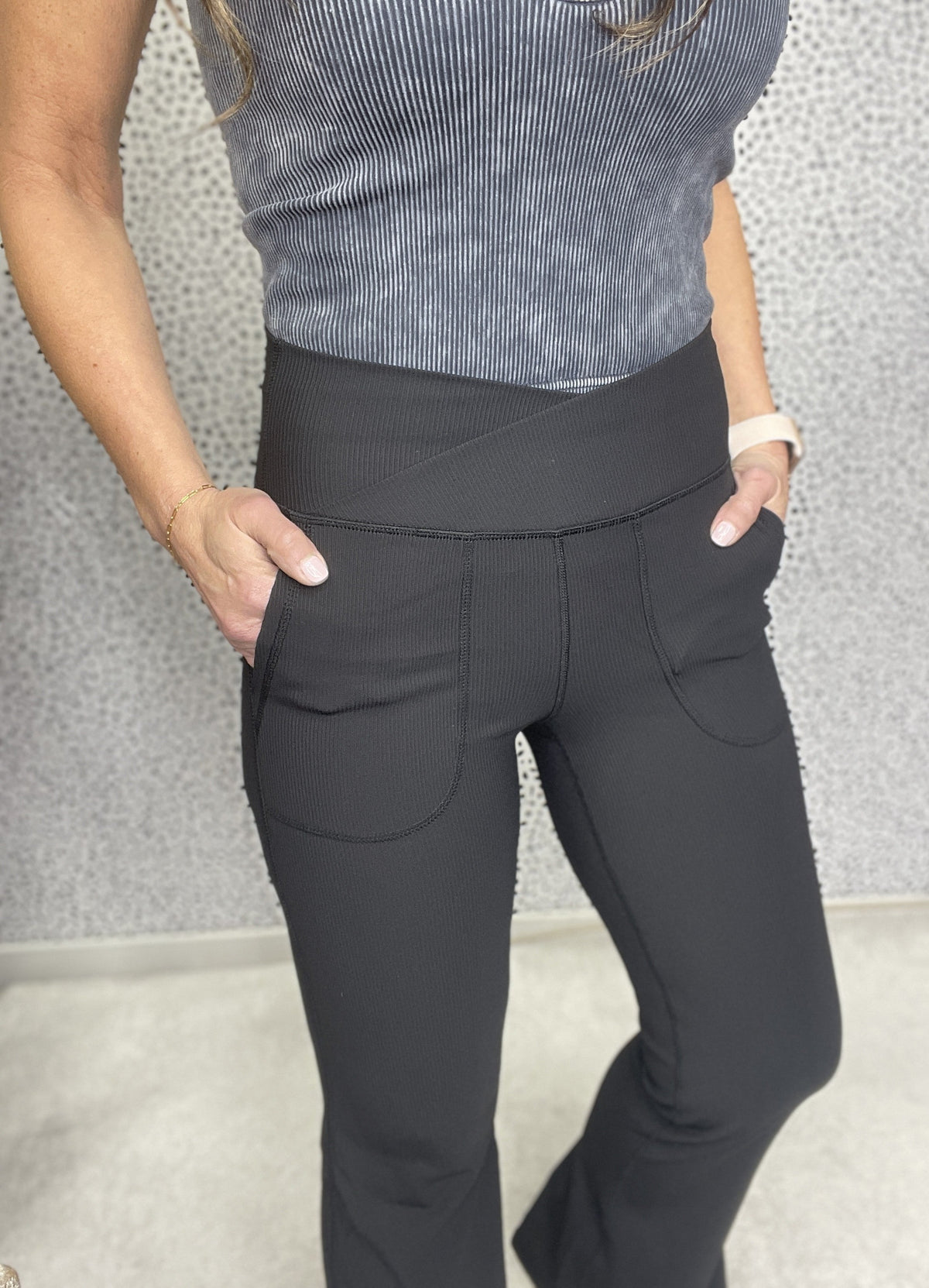 Ribbed V Waist Crossover Flared Leggings