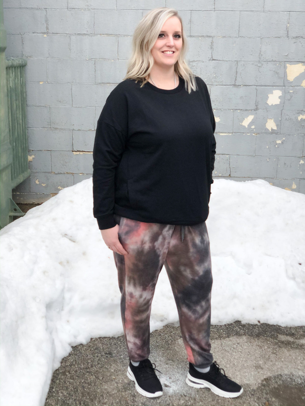 Curvy Black Smoke Pocket Sweatshirt *Final Sale*