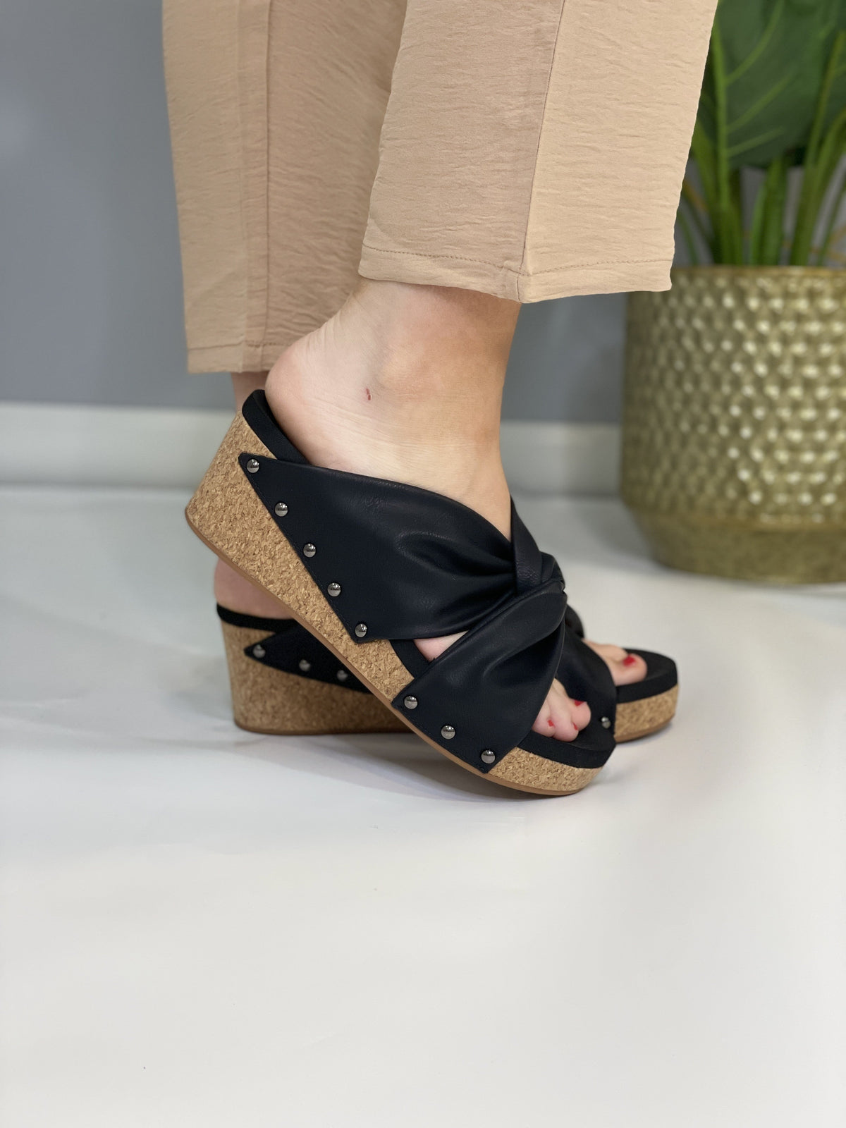 Cheerful Black Sandals